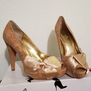 Paris Hilton Destiny Cork